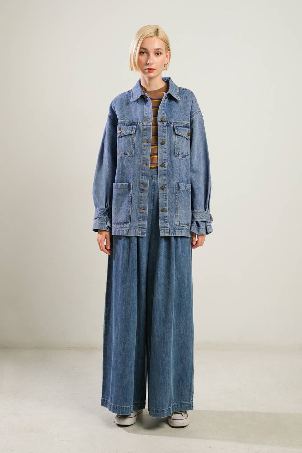 BREATHTAKING CHARM DENIM MIDI JACKET Flying Tomato